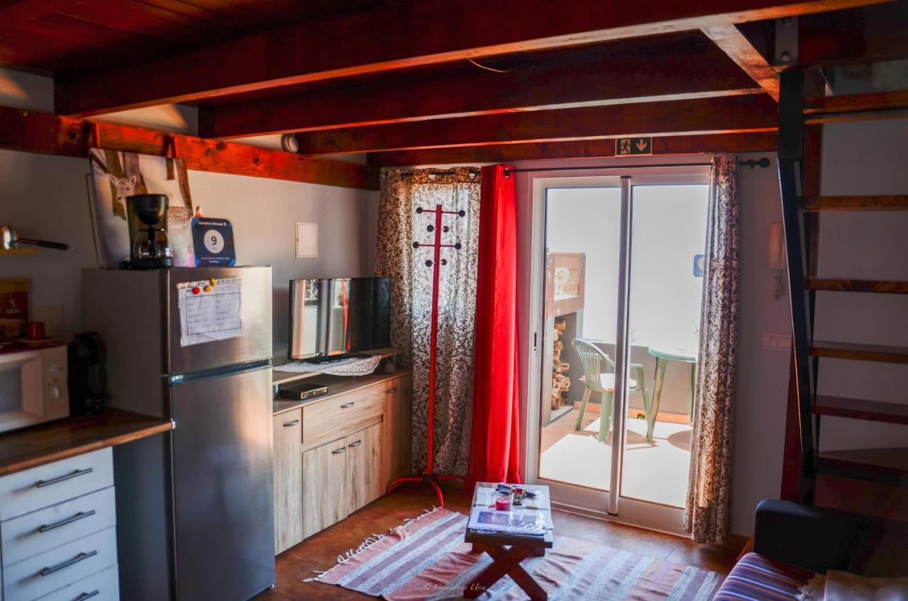 Teixeira House Apartment อาร์โกดากาเลียตา ภายนอก รูปภาพ